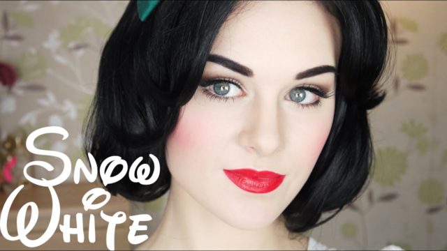 Snow White - Snow White / by Emma Pickles